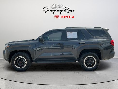 Used 2026 Toyota 4Runner TRD Off-Road Premium AWD/4WD image 4