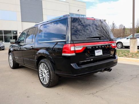 Used 2016 Lincoln Navigator L Reserve image 12