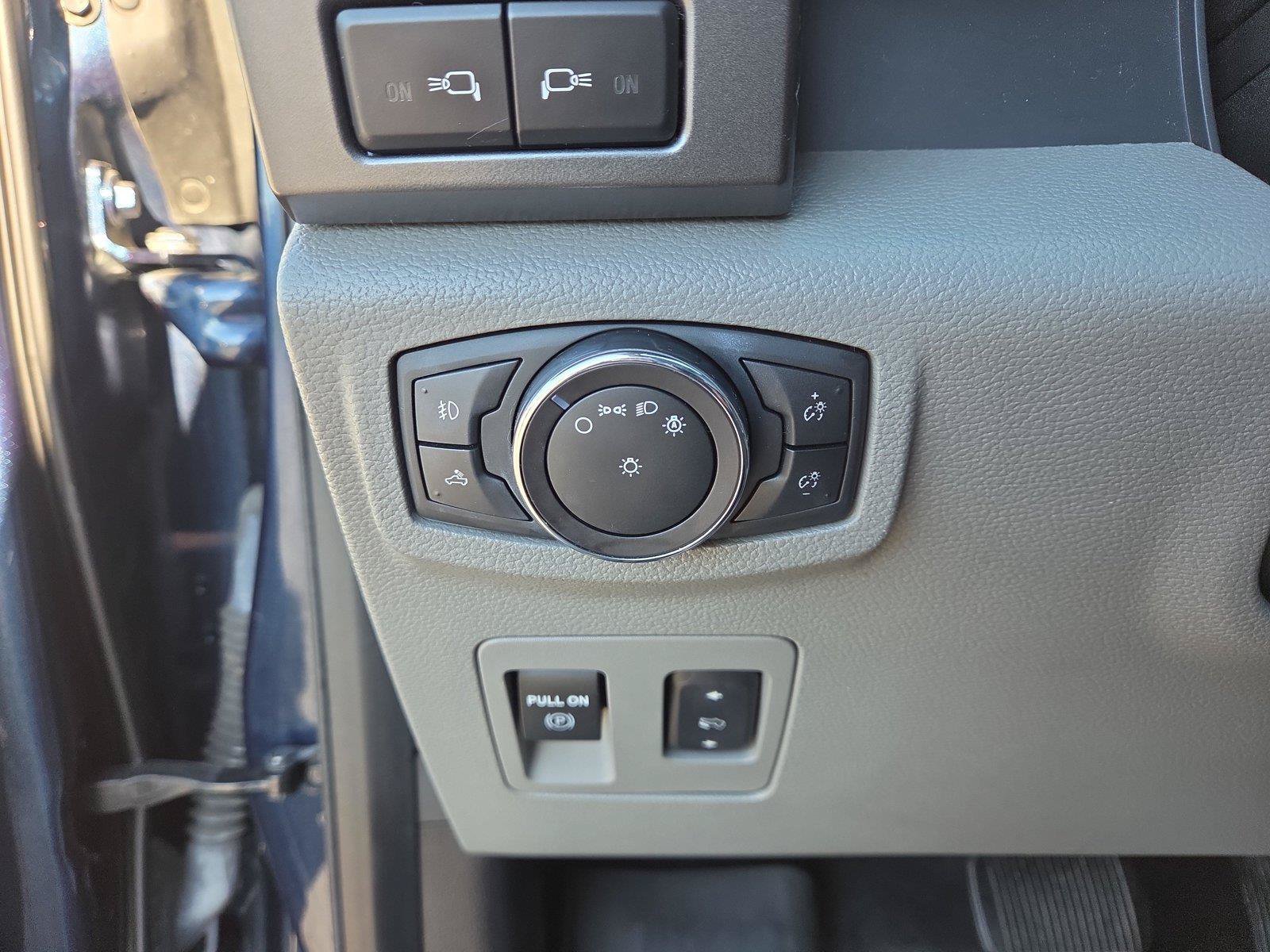 Used 2018 Ford F150 XLT w/ Equipment Group 302A Luxury AWD/4WD image 18