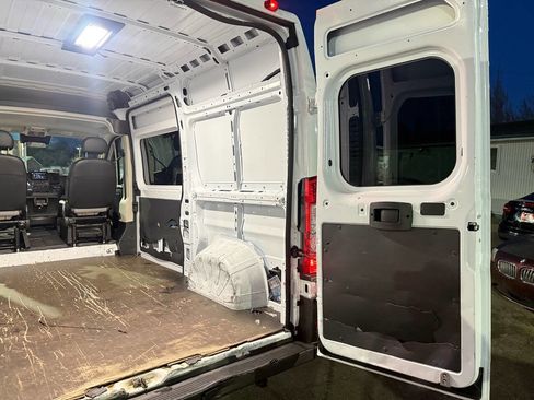 Used 2022 RAM ProMaster 3500 w/ Interior LED Lighting Group FWD image 10