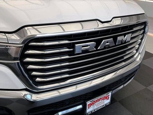 Used 2025 RAM 1500 Laramie AWD/4WD image 31