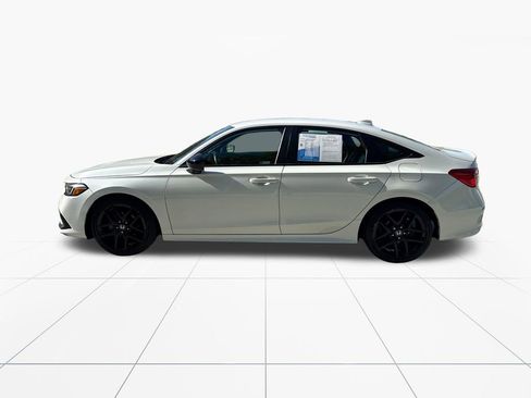 Used 2023 Honda Civic Sport image 4