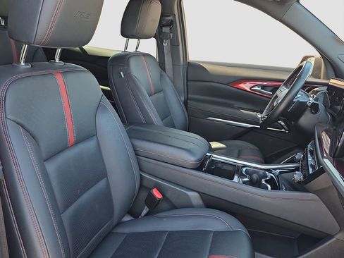 Used 2024 Chevrolet Traverse RS w/ LPO, Floor Liner Package FWD image 19