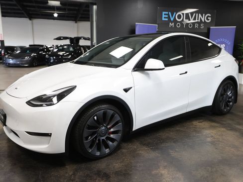 Used 2021 Tesla Model Y Performance AWD/4WD image 5