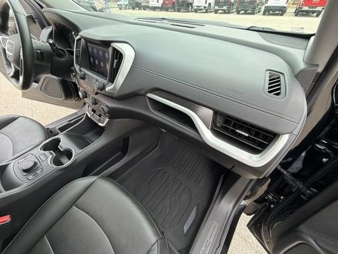 Used 2022 GMC Terrain SLT w/ Tech Package AWD/4WD image 31