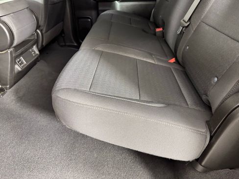 Used 2022 Chevrolet Silverado 1500 Custom AWD/4WD image 22