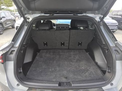 Used 2025 Chevrolet Equinox EV LT w/ Convenience Package image 3