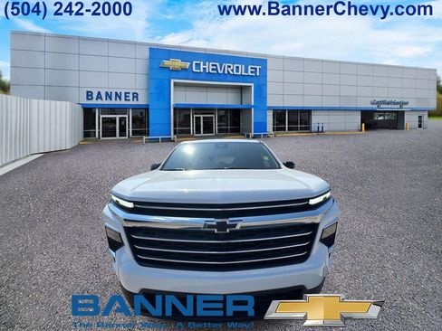 New 2026 Chevrolet Traverse LT w/ Sun and Wheel Package image 2