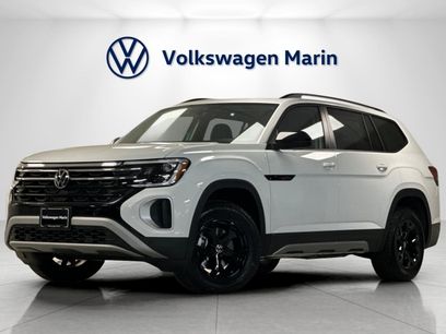 New 2025 Volkswagen Atlas Peak Edition SE