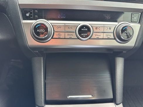 Used 2016 Subaru Outback 2.5i Limited image 14