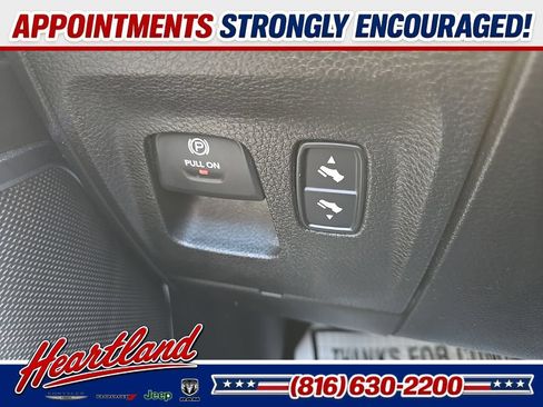 Used 2019 RAM 1500 Laramie AWD/4WD image 56