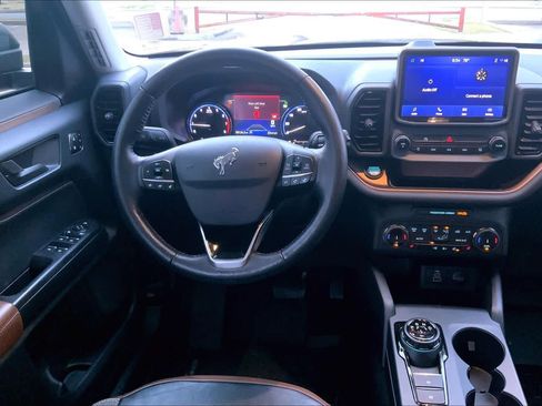 Used 2023 Ford Bronco Sport Outer Banks image 6