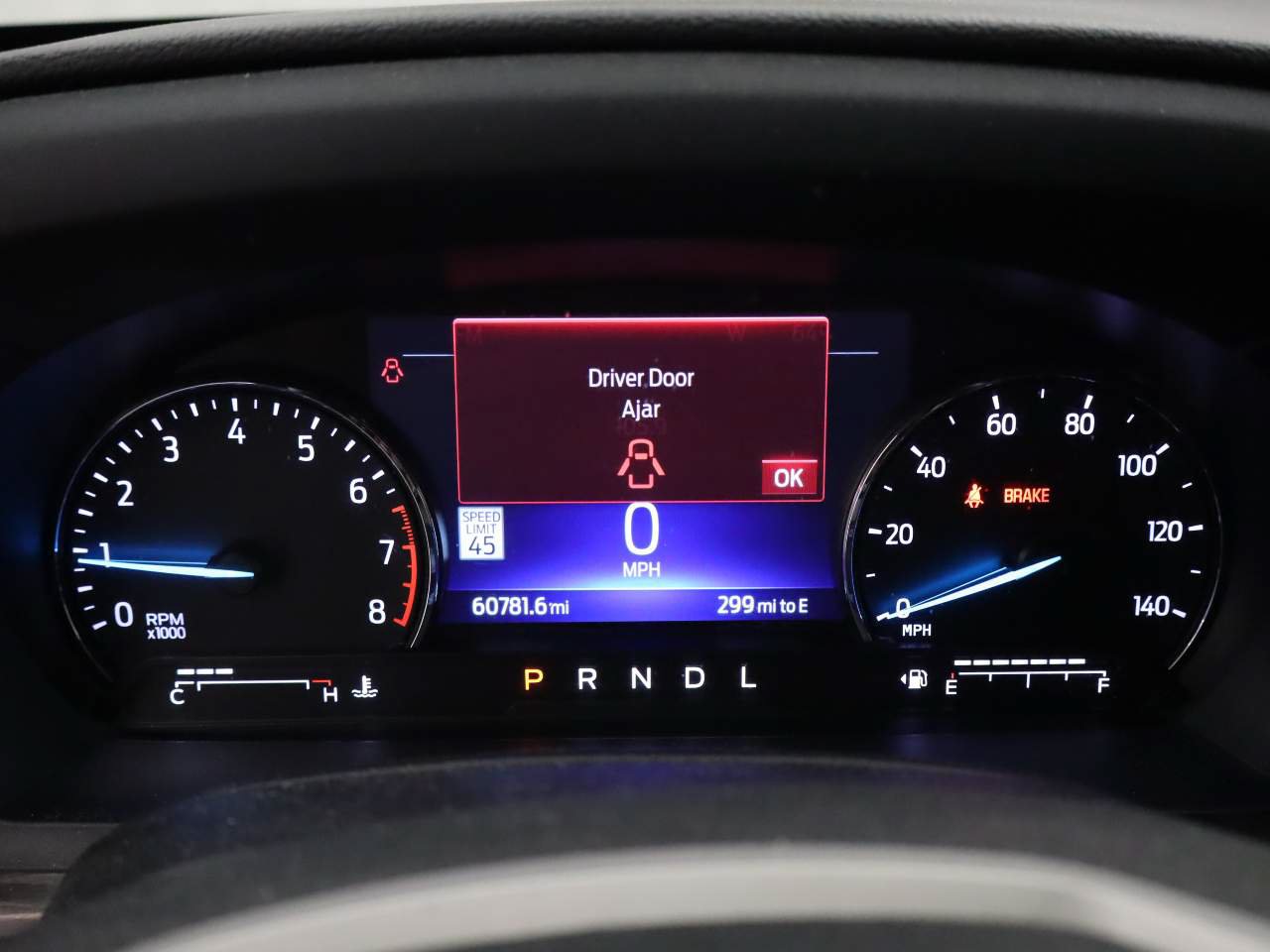 Used 2022 Ford Explorer Limited w/ Limited Technology Package RWD image 5