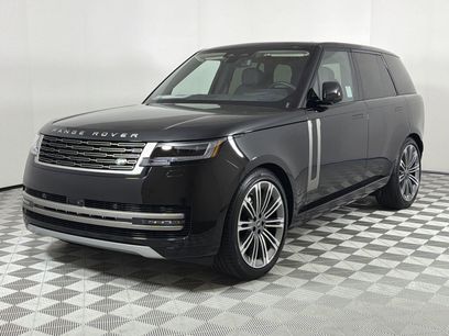 New 2025 Land Rover Range Rover SE