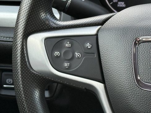 Used 2022 GMC Acadia SLE w/ Driver Convenience Package image 23