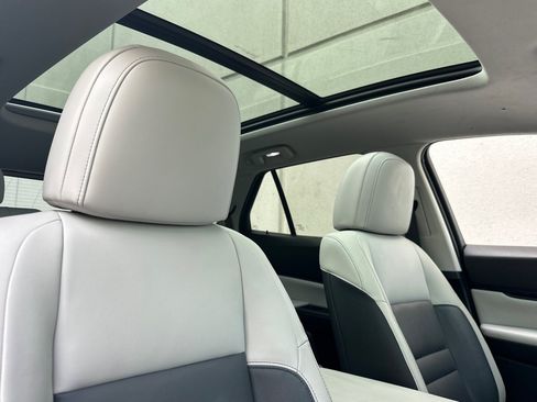 Used 2024 Honda Prologue Touring image 25