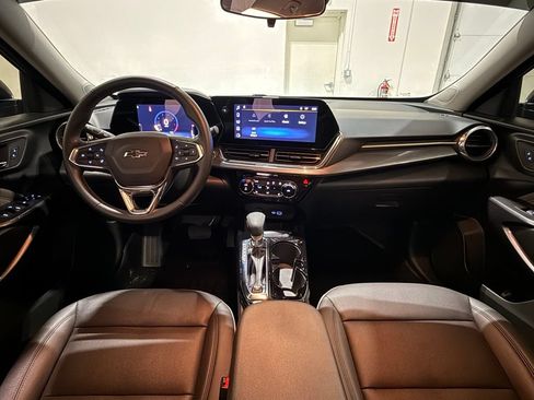 Used 2025 Chevrolet Trax ACTIV w/ Driver Confidence Package FWD image 28