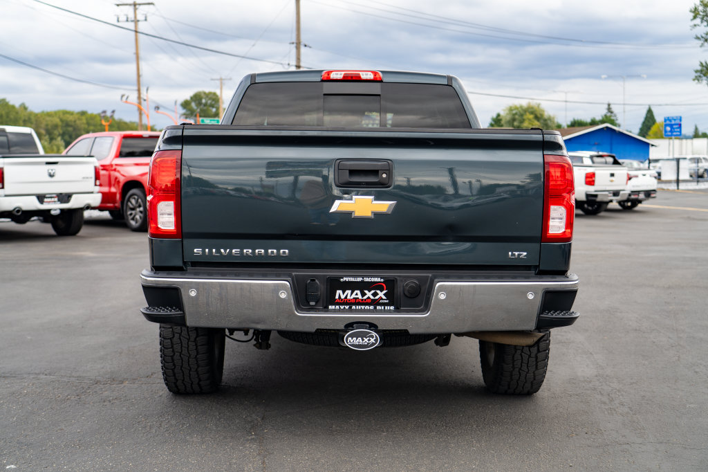 Used 2018 Chevrolet Silverado 1500 LTZ w/ LTZ Plus Package AWD/4WD image 10