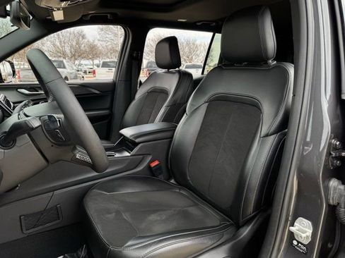 Used 2024 Jeep Grand Cherokee L Altitude image 28