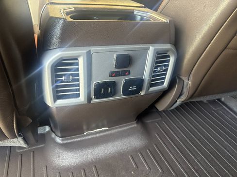 Used 2019 Ford F350 King Ranch w/ King Ranch Ultimate Package AWD/4WD image 26