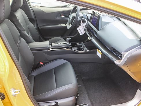 New 2026 Toyota Prius Plug-In Hybrid FWD image 19