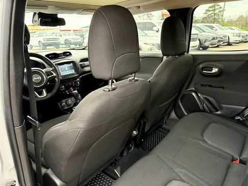 Used 2021 Jeep Renegade Latitude image 37