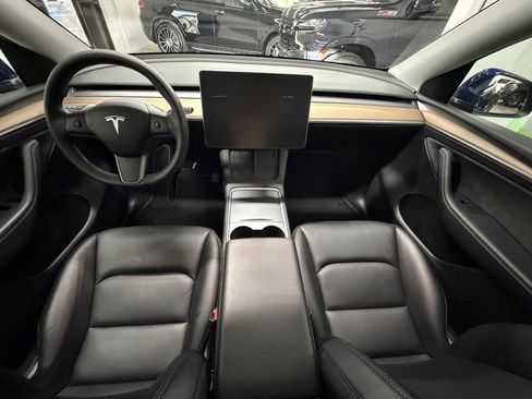 Used 2023 Tesla Model Y Long Range image 14