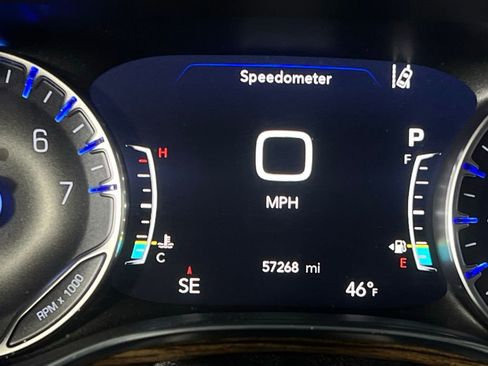 Used 2022 Chrysler Pacifica Pinnacle image 21