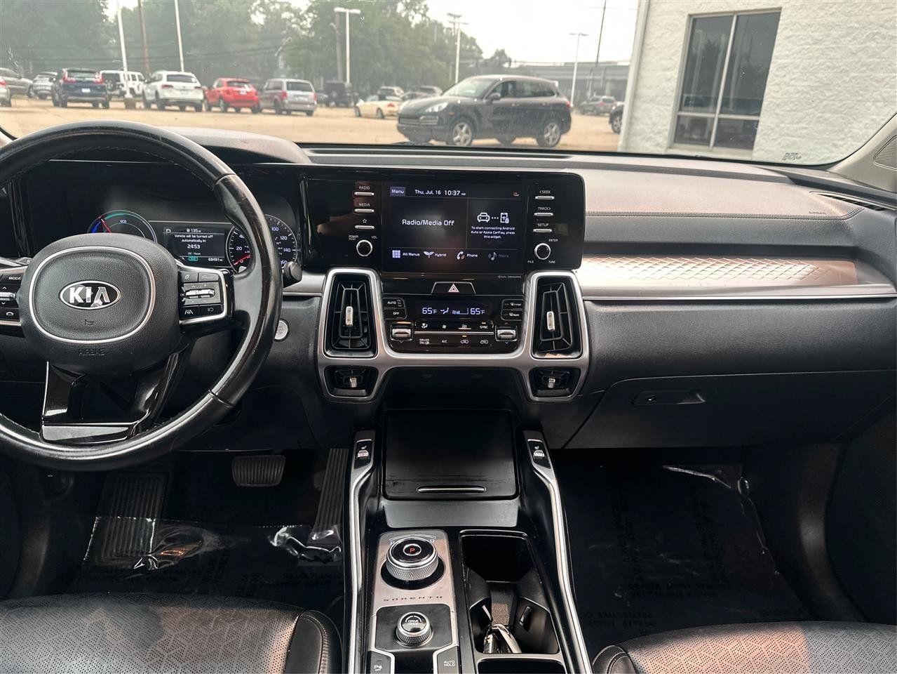 Used 2021 Kia Sorento S FWD image 13
