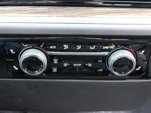 New 2025 Chevrolet Silverado 2500 LT w/ Convenience Package image 74