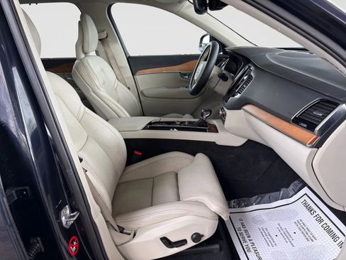 Used 2017 Volvo XC90 T6 Inscription w/ Vision Package image 13