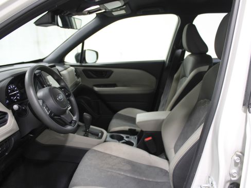 Certified 2025 Subaru Forester w/ Convenience Package #1 image 3