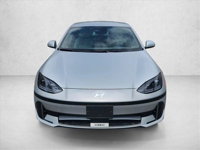 Used 2025 Hyundai Ioniq 6 SEL AWD/4WD image 2