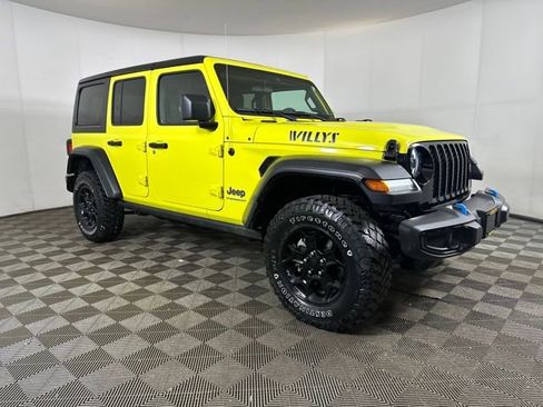 Used 2023 Jeep Wrangler Unlimited w/ Cold Weather Group image 2