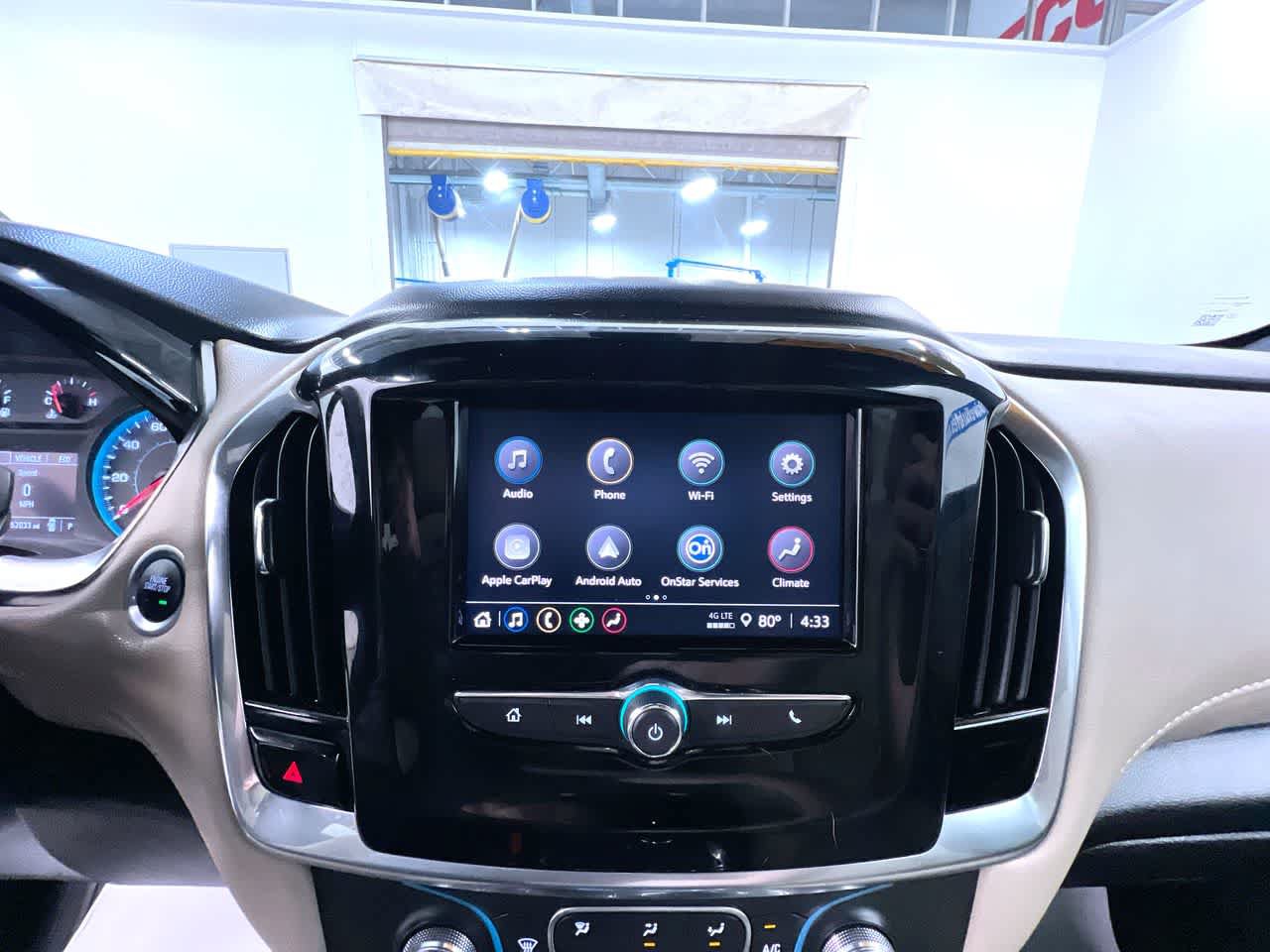 Used 2023 Chevrolet Traverse LS FWD image 25