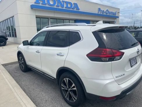 Used 2018 Nissan Rogue SL w/ Premium Package AWD/4WD image 4