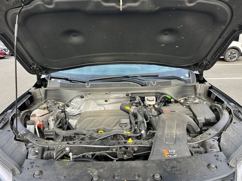 Used 2025 Chevrolet Trax LT image 31