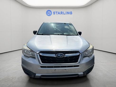 Used 2017 Subaru Forester 2.5i AWD/4WD image 2