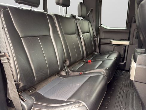 Used 2021 Ford F350 Lariat w/ Lariat Value Package AWD/4WD image 18