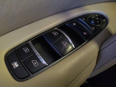 Used 2018 Nissan Armada SV w/ Driver Package RWD image 27