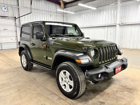 Used 2020 Jeep Wrangler Sport AWD/4WD image 1