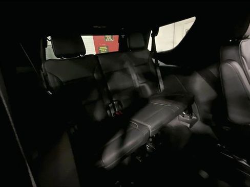 Used 2023 GMC Yukon Denali image 28