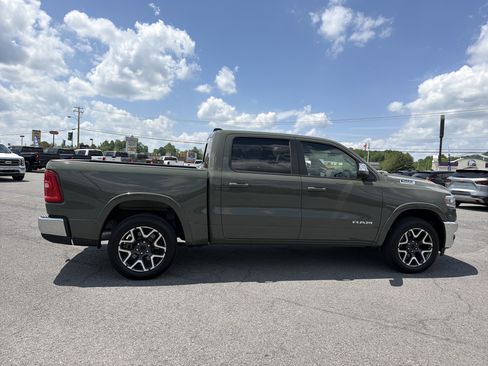 Used 2026 RAM 1500 Laramie AWD/4WD image 3