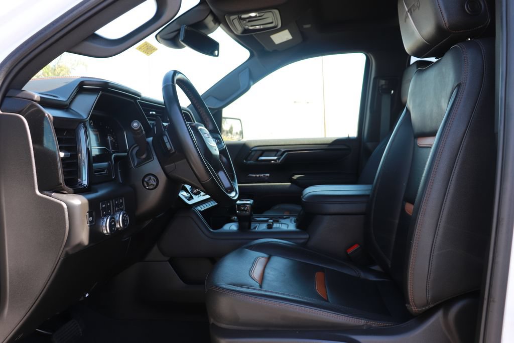 Used 2025 GMC Sierra 1500 AT4 AWD/4WD image 11