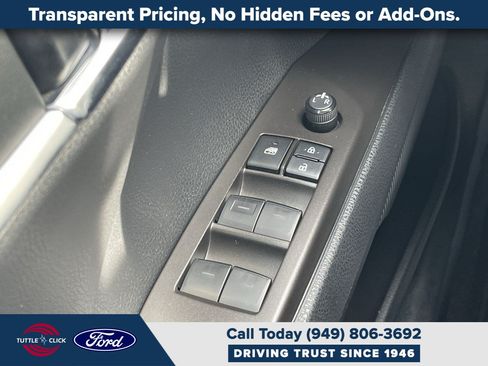 Used 2022 Toyota Camry SE w/ Carpet Mat Package (TMS) FWD image 28