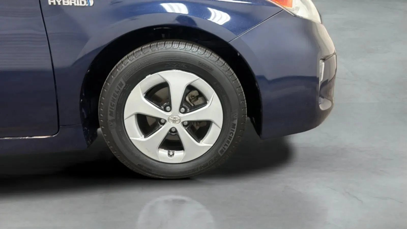 Used 2015 Toyota Prius Two FWD image 24