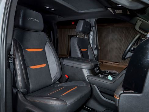 Used 2025 GMC Sierra 3500 AT4 w/ AT4 Premium Plus Package image 27