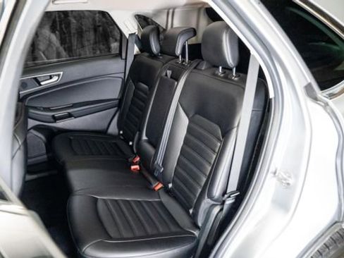 Used 2021 Ford Edge SEL image 12