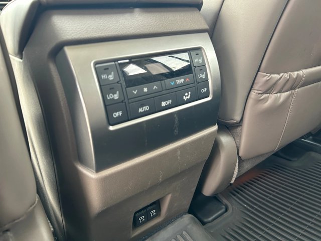 Used 2023 Lexus GX 460 Premium w/ Premium Package AWD/4WD image 6