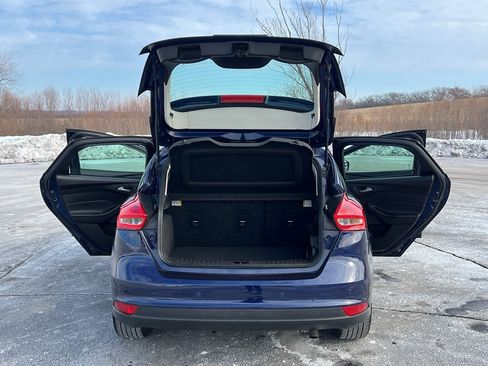 Used 2017 Ford Focus SEL w/ Cold Weather Package image 36